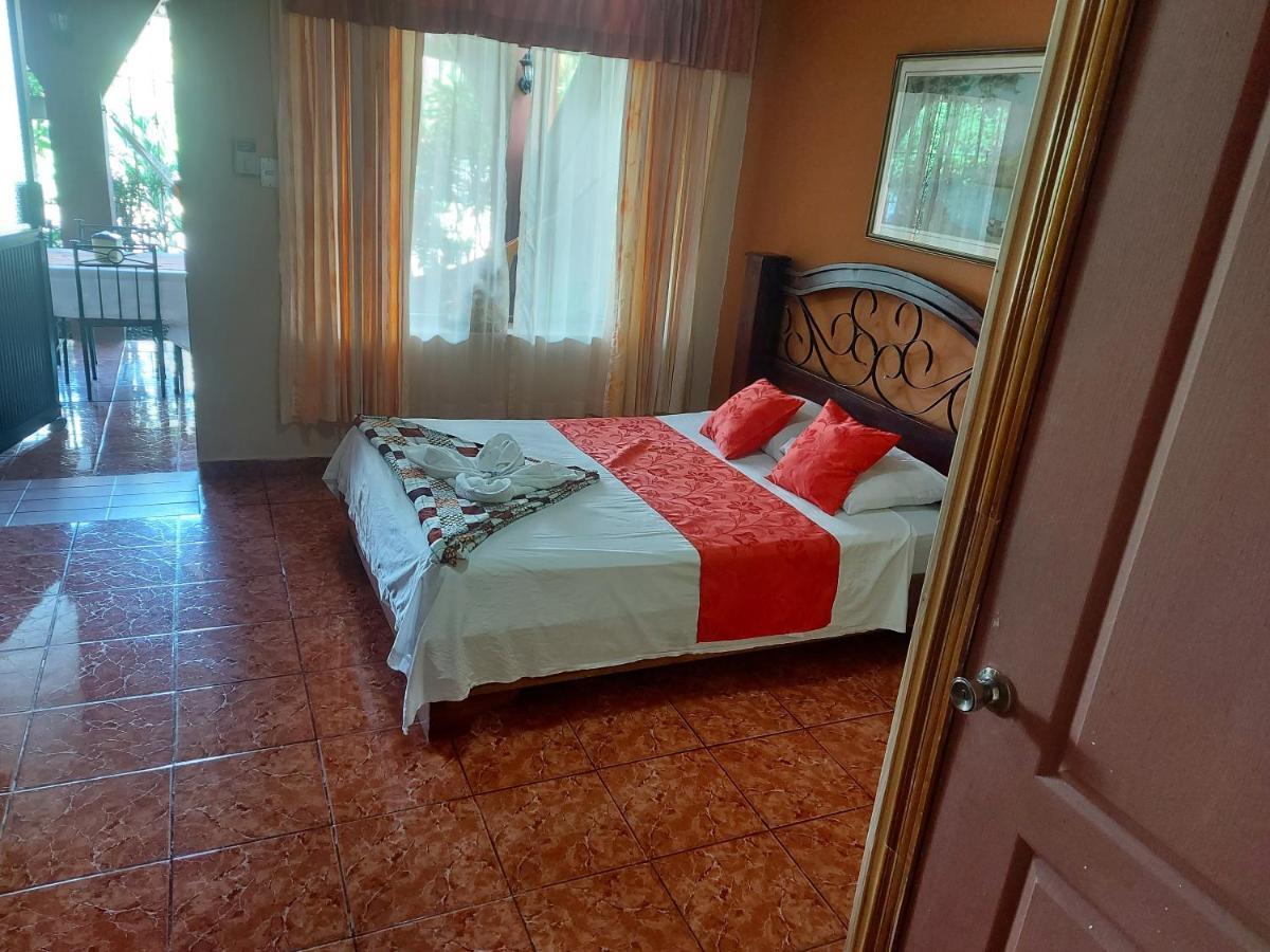 Hotel Torre Fuerte Venecia Exterior photo