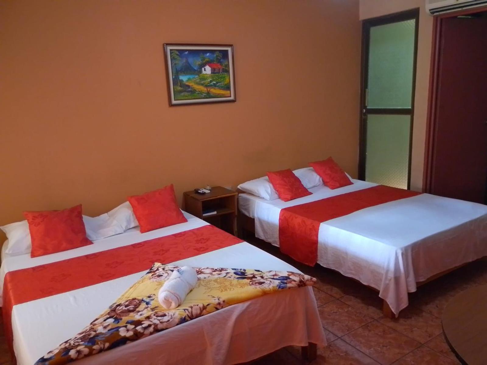 Hotel Torre Fuerte Venecia Exterior photo