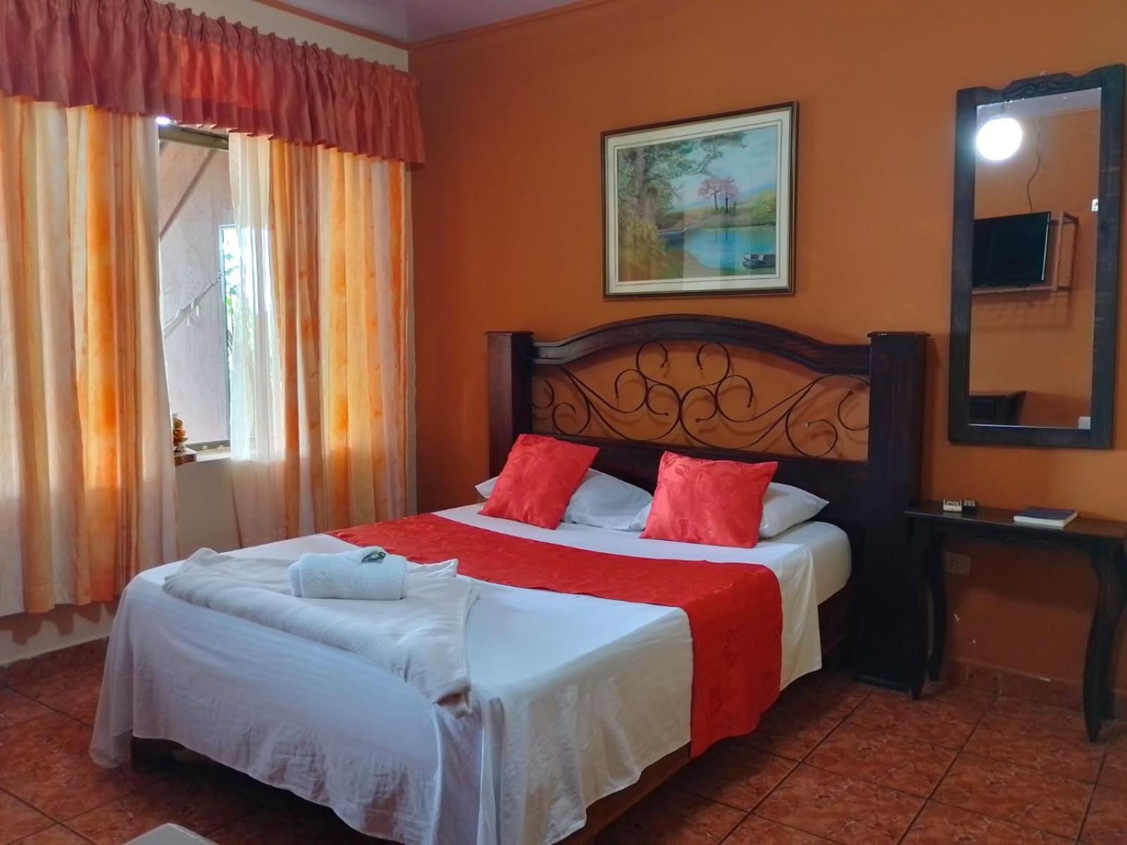Hotel Torre Fuerte Venecia Exterior photo